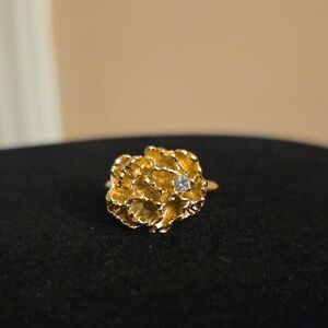 Avon 1970s Flowerblaze Ring